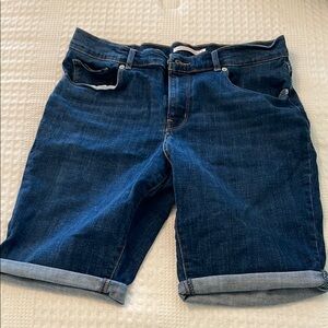 Levi’s Women’s Bermuda Shorts, size 31